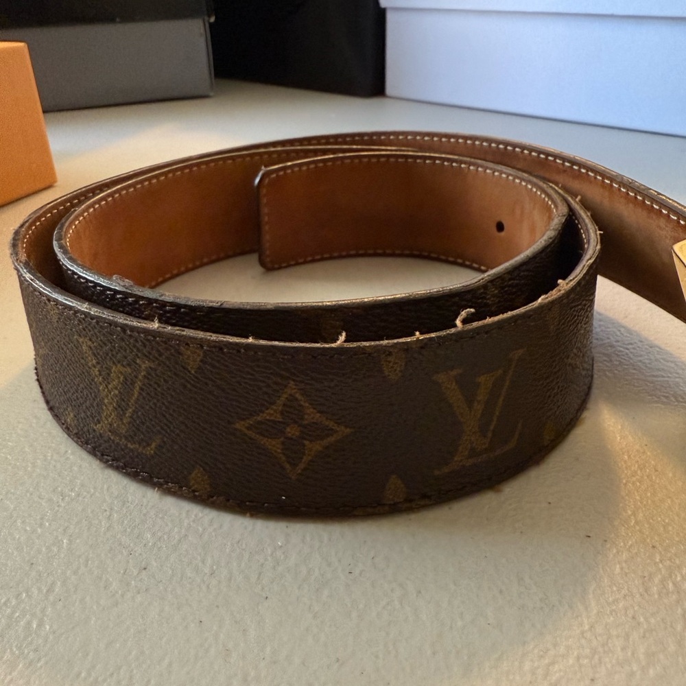 Louis Vuitton Initials Monogram Canvas Belt - Picture 3 of 7